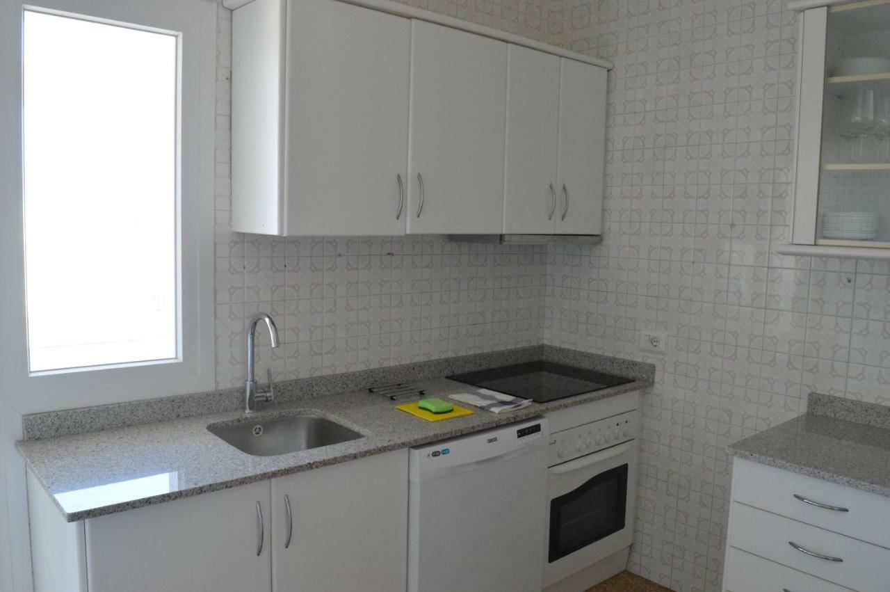 White - Enjoytheseaincolonia We Rent Only From Sat To Sat Apartment Colònia de Sant Jordi