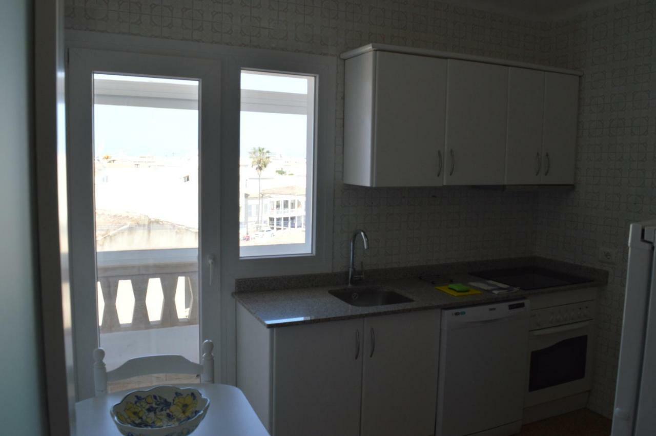 Apartment White - Enjoytheseaincolonia We Rent Only From Sat To Sat